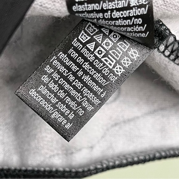 NWT Victoria’s Secret Women’s Camo Crop Crew Neck‎ Sweatshirt Blue Black XL - Picture 13 of 13